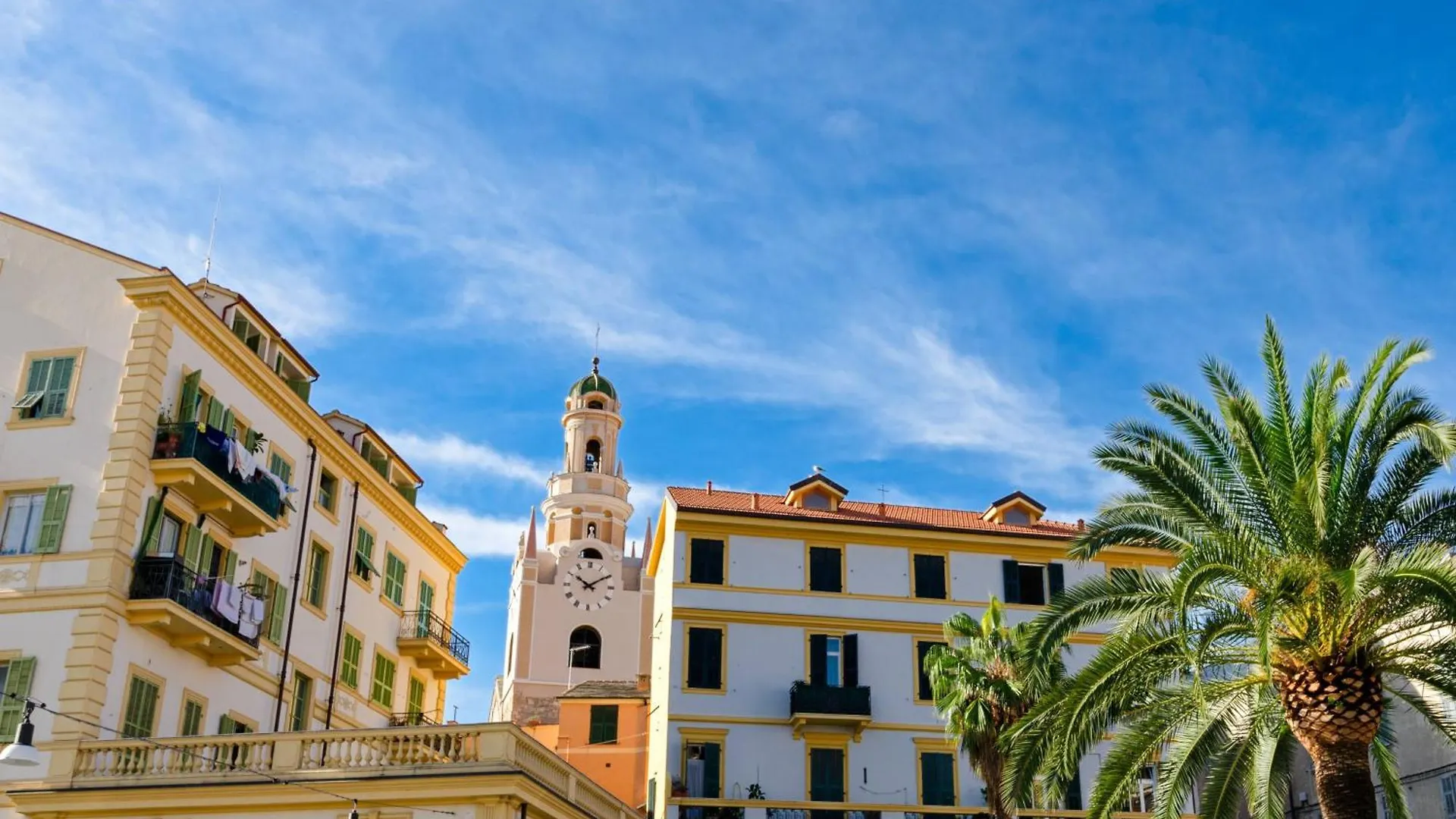 Il Paradiso Di Via Dante By Holiday World Sanremo Italy