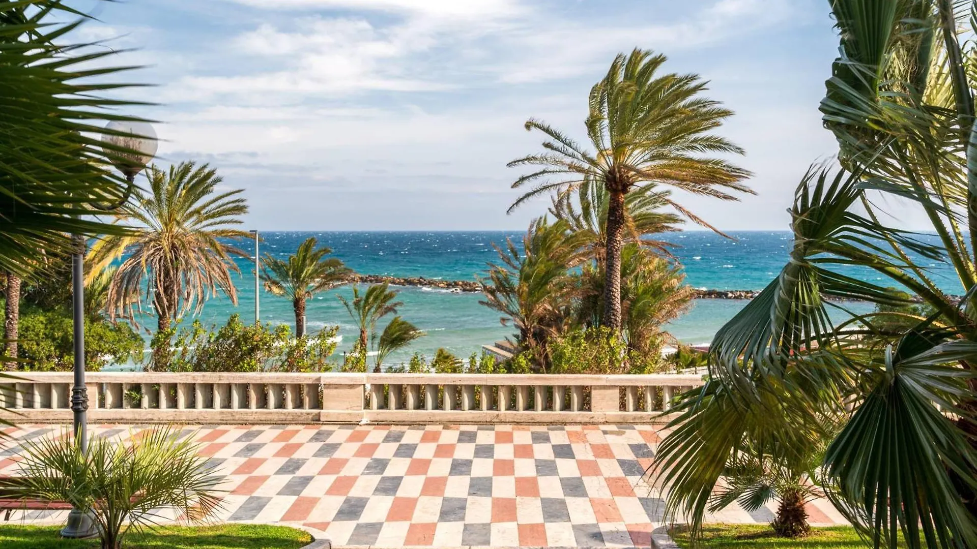 Il Paradiso Di Via Dante By Holiday World Sanremo